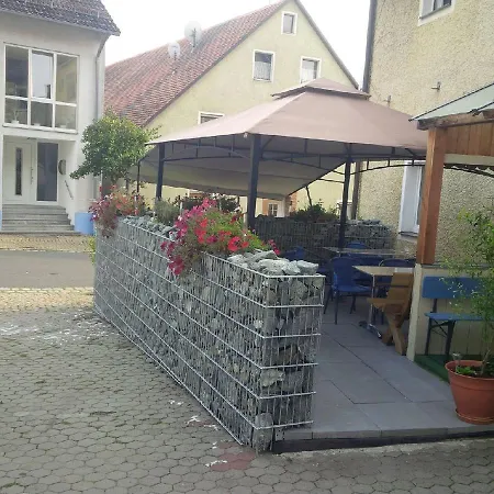 Zum Burgkrug Mini-hôtel Leuchtenberg